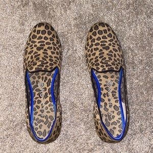Rothys Tan Cheetah Print Spotted Flats Loafers